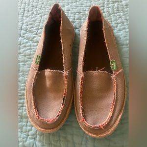 Sanuk Sidewalk Surfers